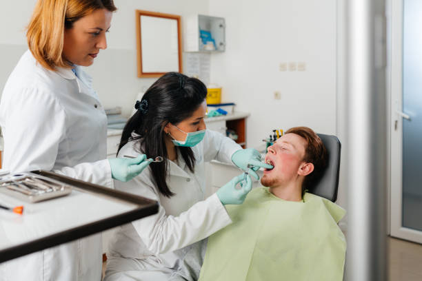 Best Dentist Open Late Near Me  in Maumee, OH